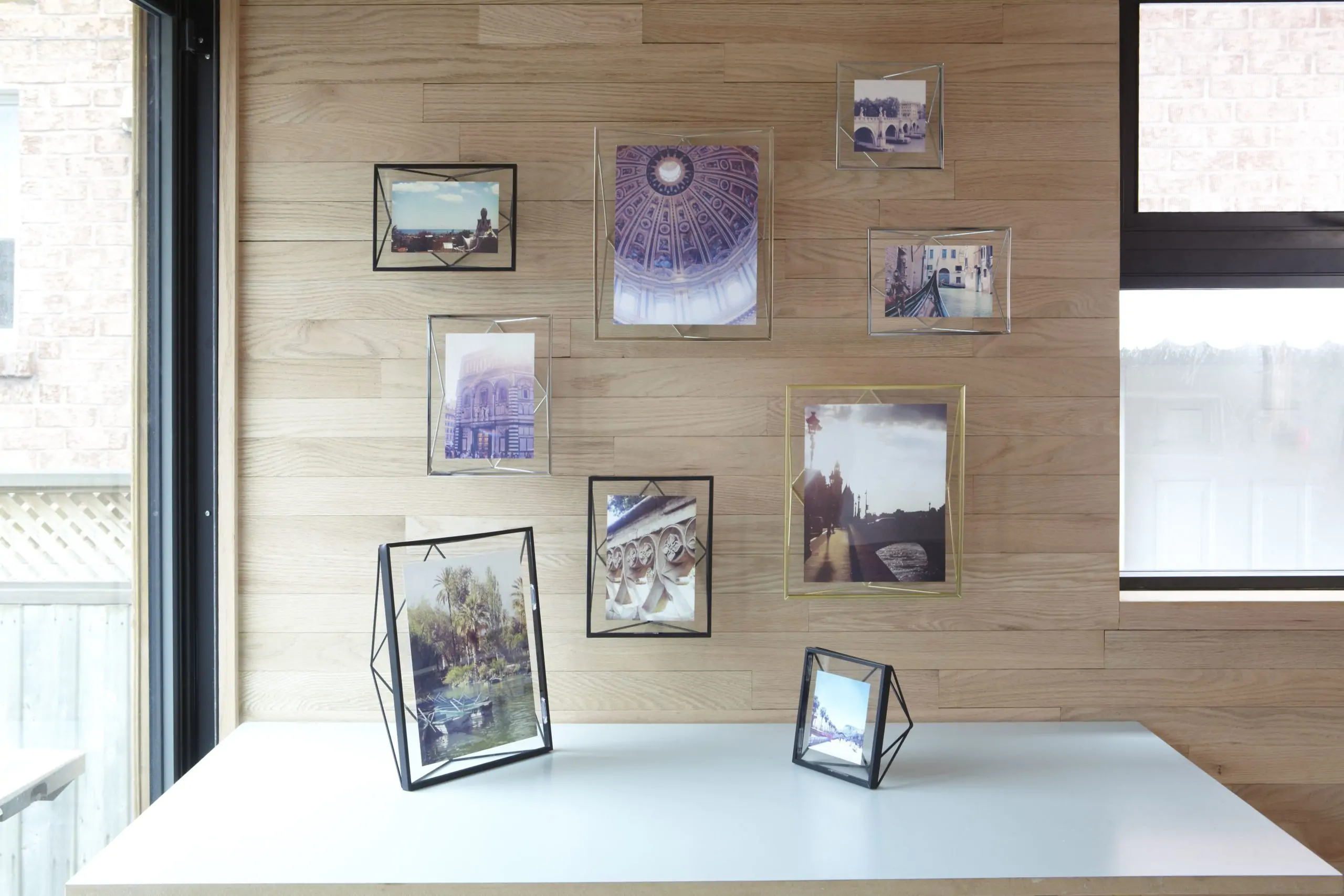 Prisma brass κορνίζα 13×18cm. – Umbra - Image 3