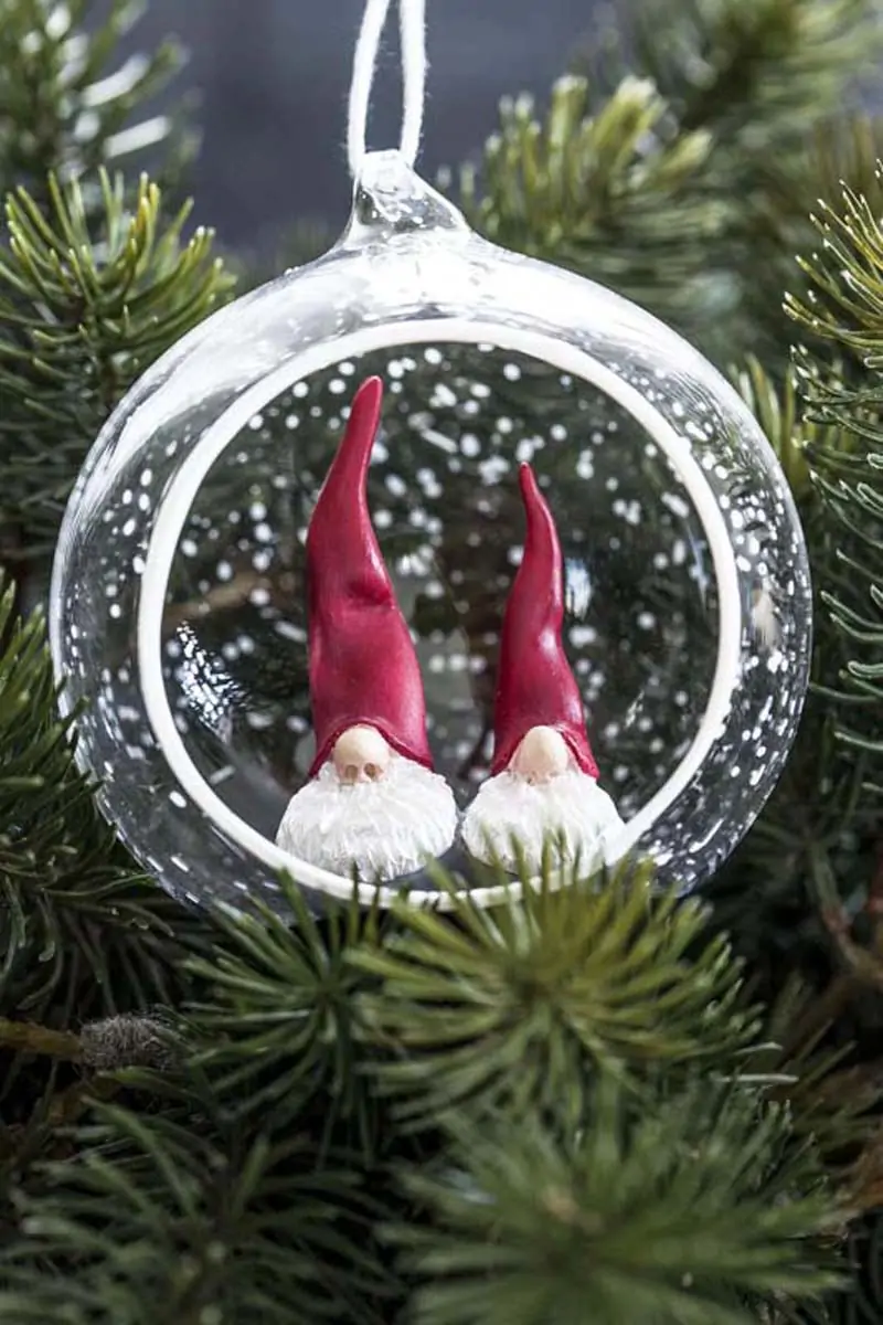 Διακοσμητικό στολίδι Santa Andersson κρεμαστή γυάλινη μπάλα 10,5εκ. - Nääsgränsgården - Image 2