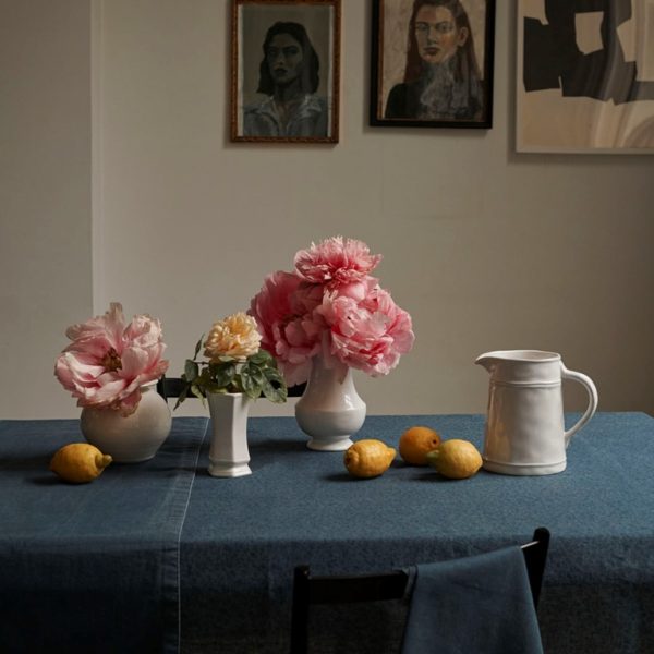 Τραπεζομάντηλο Wild Clematis solid blue 240x140cm. - Laura Ashley - Image 2