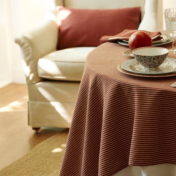 Τραπεζομάντηλο Daniela oxblood solid red 240x140cm. - Laura Ashley - Image 2