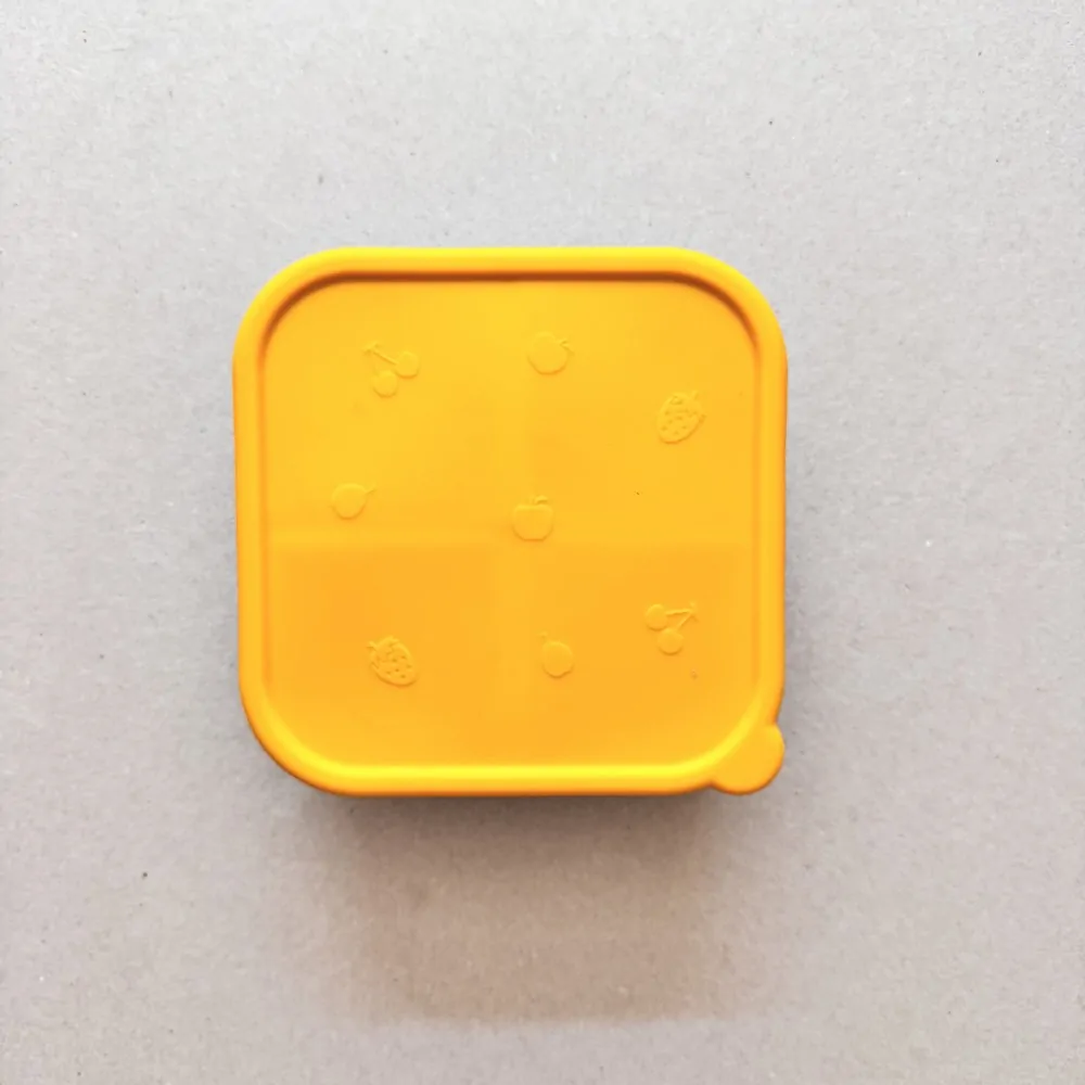 Φαγητοδοχείο σιλικόνης με χωρίσματα τετράγωνο milk/curry - Nok Nok - Image 2