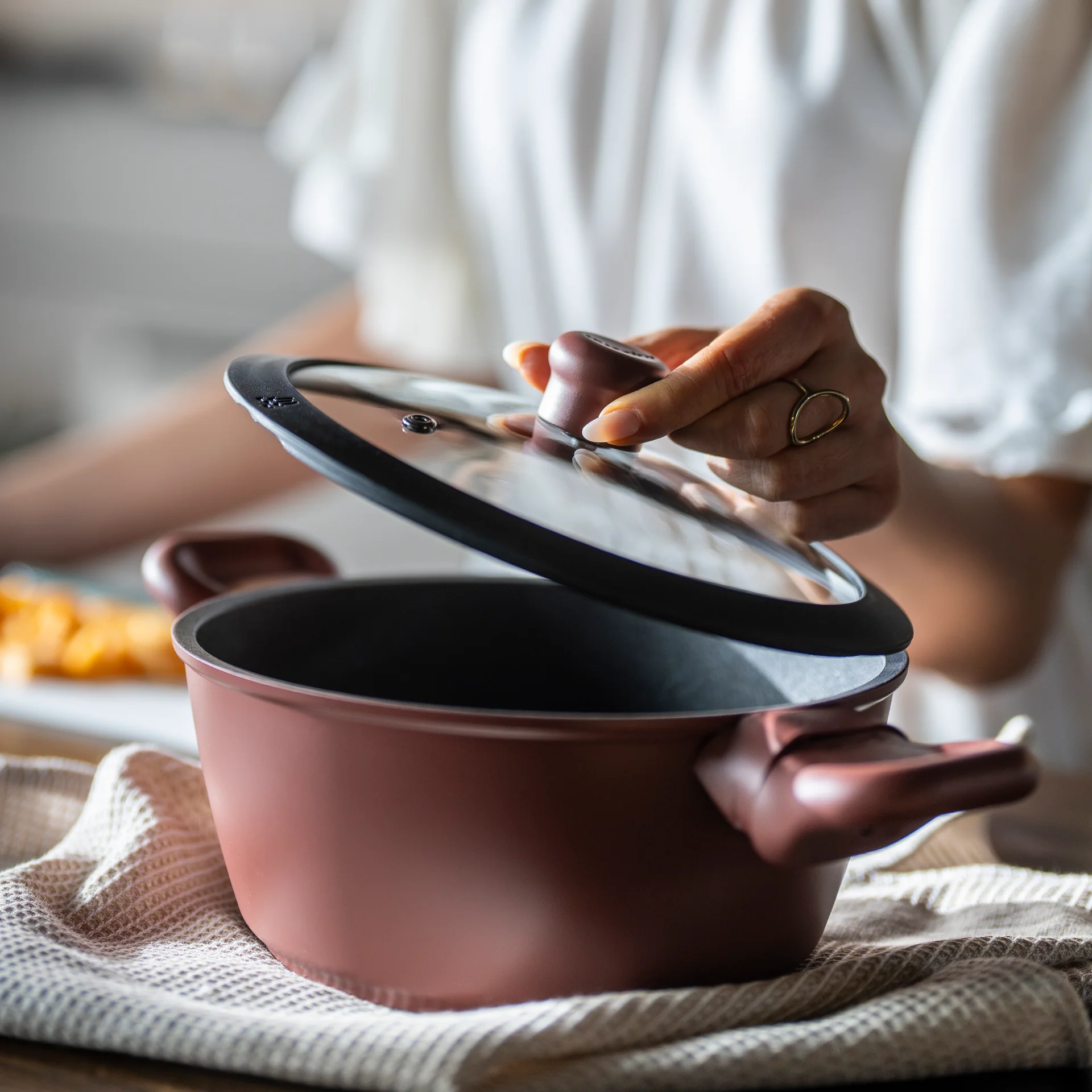 CookColor αντικολλητική χύτρα κεραμιδί 20εκ. - Guzzini - Image 2